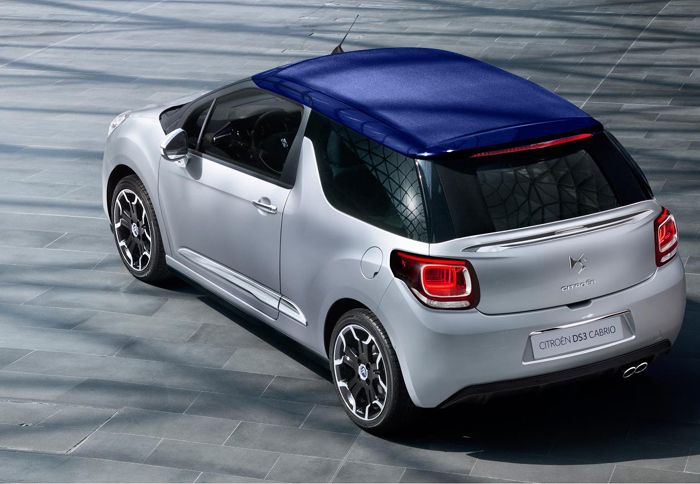 Το βασικό στοιχείο στο ανοιχτό Citroen DS3 δεν είναι άλλο από τη μαλακή, υφασμάτινη, ηλεκτρικά αναδιπλούμενη οροφή.